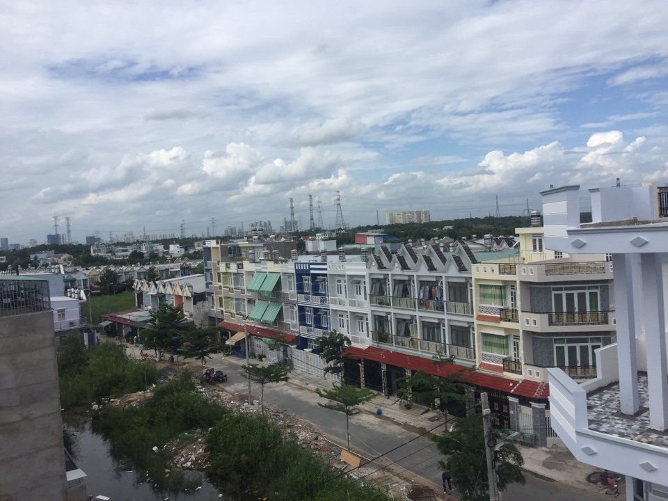 Cần Bán Gắp Nhà 1Tr 2L Sân Thượng  Lê văn Lương hẻm Xe Hơi 6M 