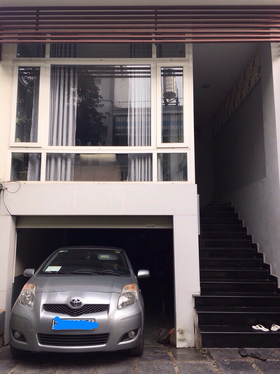 Nhà hẻm xe hơi tuyệt đẹp Lê Quang Định , 5 x 30 , hầm 3 lầu , giá rẻ