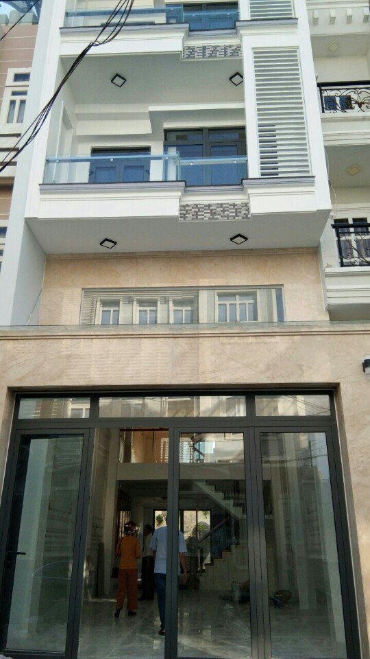 Cần bán nhanh nhà mới đẹp, 4 tầng, ST chuồng cu, khu DC Nam Long Phú Thuận, DT 5x22m. Giá 9.7 tỷ