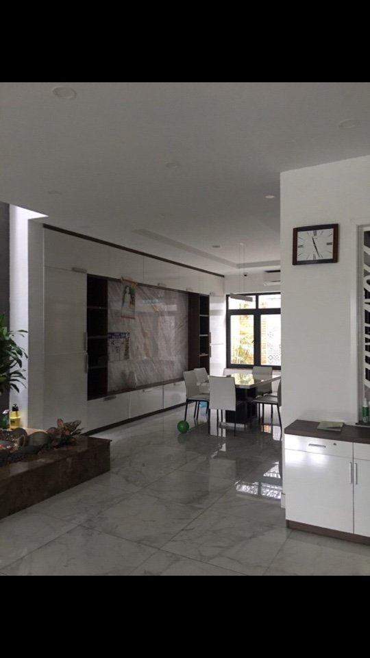 Bán nhà mới đẹp mặt tiền đường số Phạm Hữu Lầu, Q7, DT 4x21,5m. 3 lầu, ST. Giá 7,7 tỷ