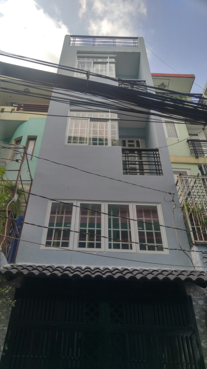 Áp lực ngân hàng cần bán gấp nhà MT Nguyễn Tri Phương, Quận 10.