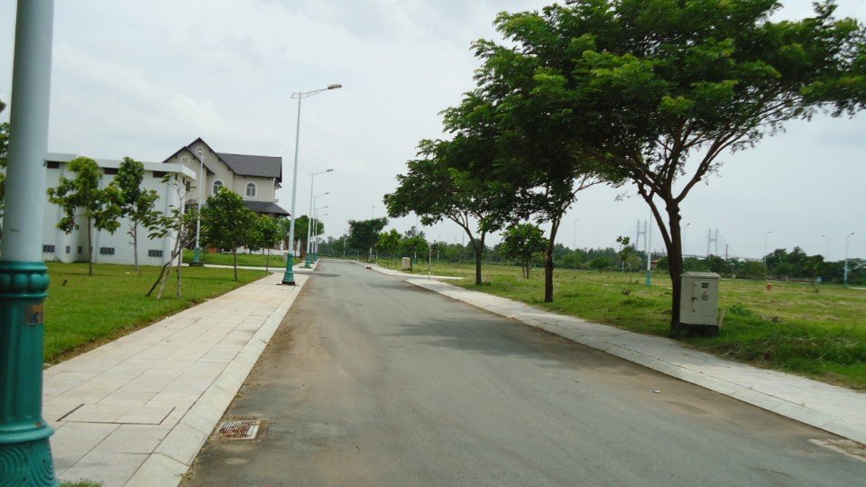 nhà xây mới trong KHư Đô Thị Bình Chánh 115m2 đúc thật 100% ép cọc 2 tấm 5 xây kiên cố LH 0902 807 625