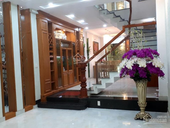 Bán căn nhà rất đẹp 3 mặt tiền Nguyễn Văn Đậu, Phường 5, Quận Bình Thạnh   4.5 x 15.m giá 7.6 Tỷ