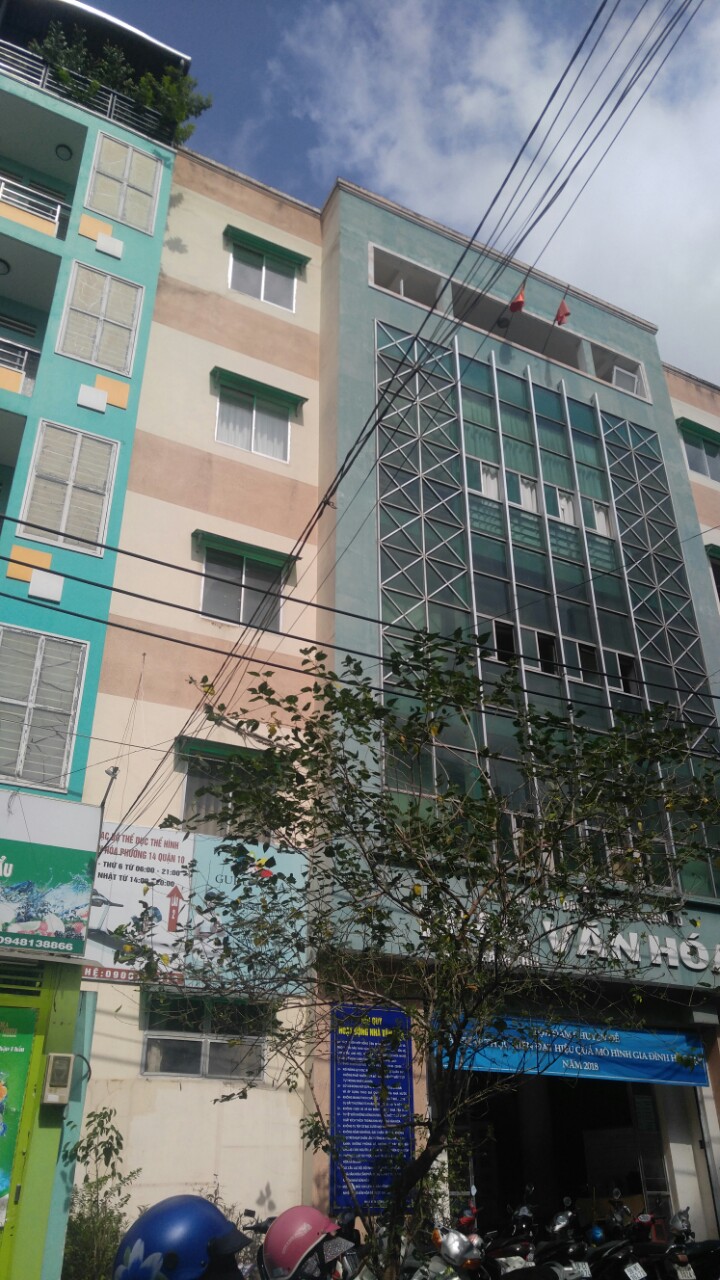 Bán nhà mặt tiền Nguyễn Kim, Phường 7, Quận 10, diện tích 4x15m, giá 17.5 tỷ.