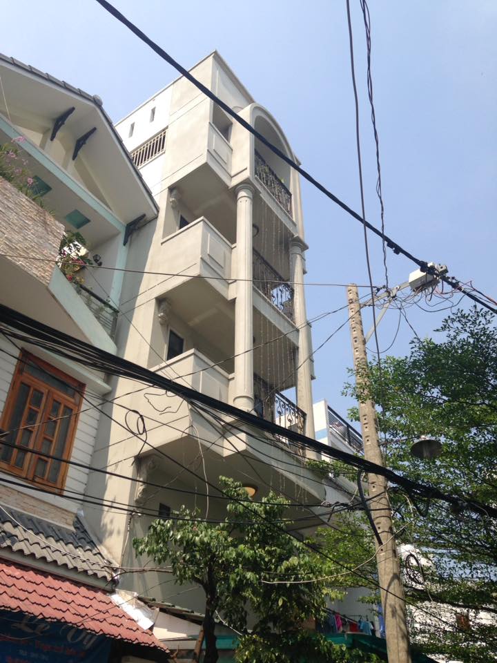 Bán nhà nhỏ đường lớn Cộng Hòa, Tân Bình(4x7, 3 lầu, 4.2 tỷ)