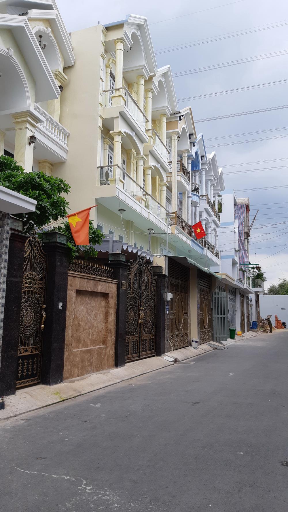Nhà mới xây đẹp, đường rộng 7m, gần Nguyễn Ảnh Thủ, Tô Ký, (4 x 18), đúc 4 tấm, 4 tầng, sân rộng