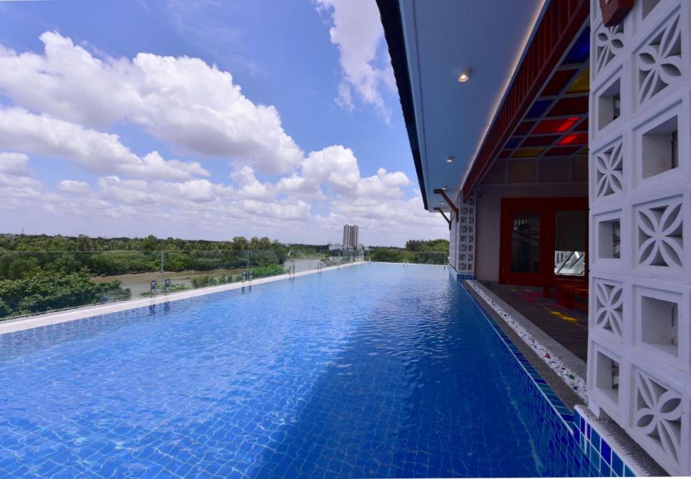 Biệt thự đẹp, view sông có hồ bơi, KDC ven sông đối diện ĐH RMIT, phường Tân Phong, quận 7