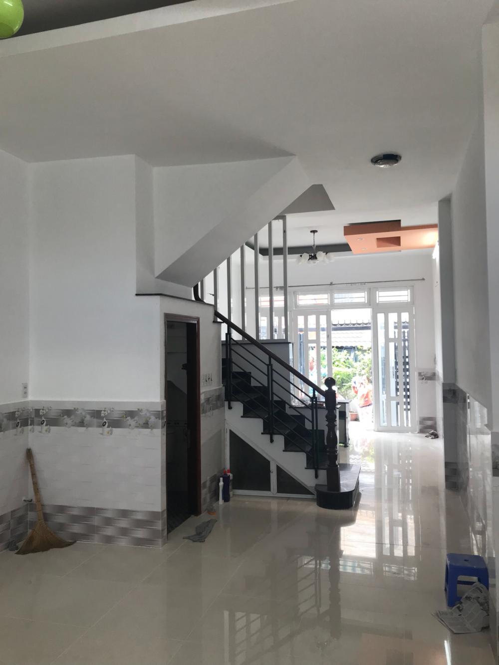 Bán nhà mới đẹp 2 lầu hẻm 458 Huỳnh Tấn Phát, Quận 7, DT 4x13m, nở hậu. Giá 4,6 tỷ