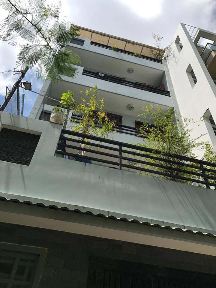Định cư bán gấp nhà mặt tiền Thái Phiên, Quận 11; 4 tầng; 6*12; Giá 9,5 tỷ  