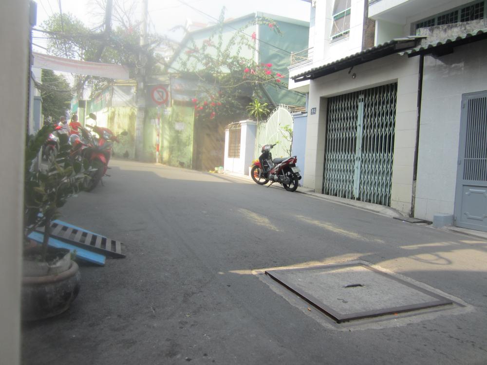 Vị trí nhà mặt tiền xe hơi, ngay ngã tư Trần Kế Xương - Nguyễn Lâm, DT: 5mx20m, nở hậu 5.5m,giá 8,3 tỷ