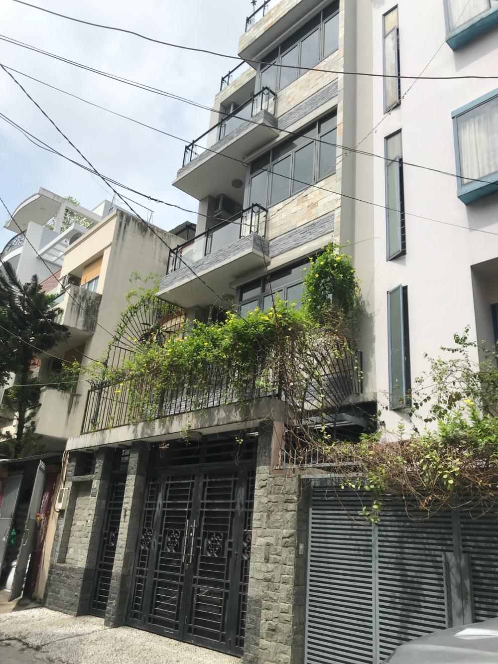 Bán nhà mặt tiền đường Ngô Quyền, P. 5, Q. 10, 8m x 21m, vị trí khu vực kinh doanh đông đúc tấp nập
