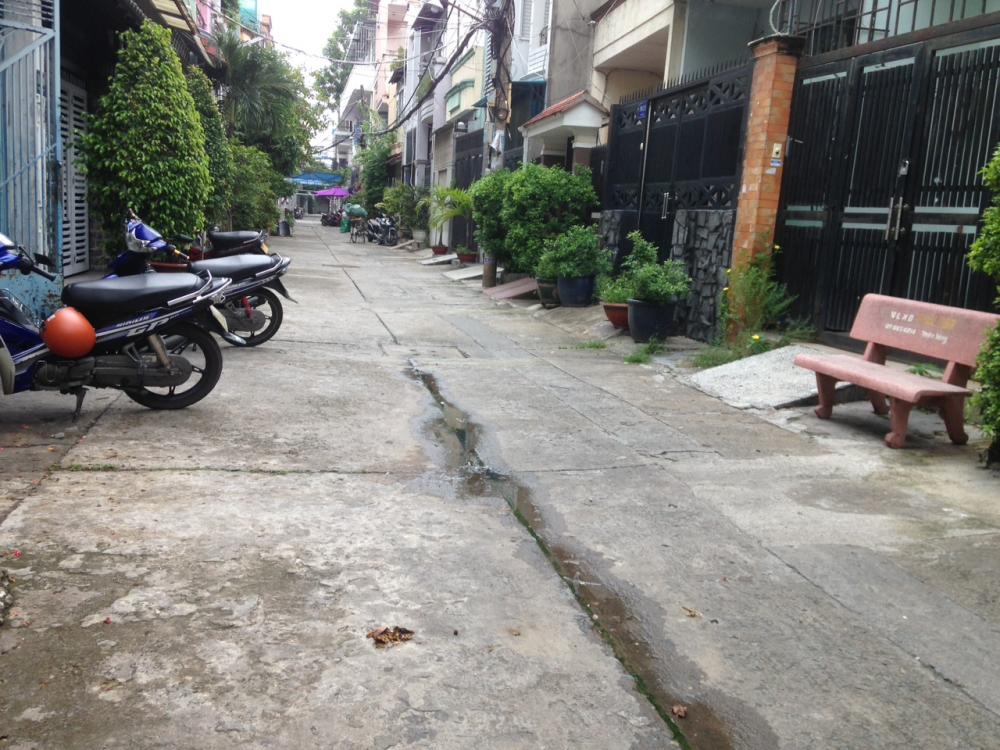 Bán nhà số 10/27 Tân Quý, 4x14m, giá 4.85 tỷ, Q. Tân Phú