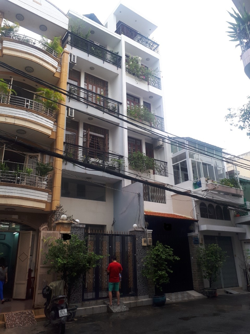 Bán gấp CHDV Nguyễn Thị Minh Khai, Q1, DT 4.5x14m, 4 tầng, cho 45tr/th.