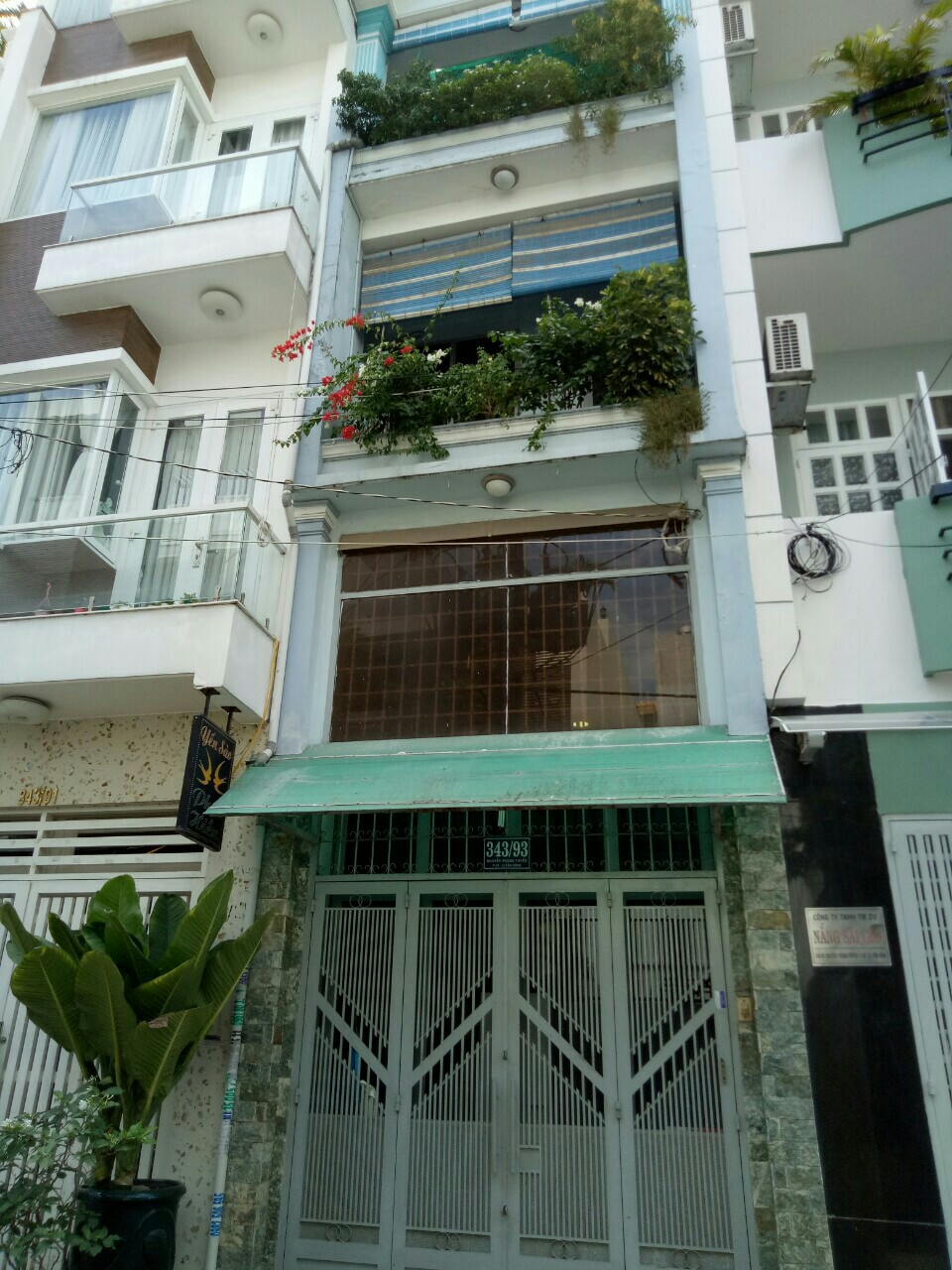 Cần tiền bán nhà đường Trần Văn Quang 4,2x18m, P10, Tân Bình