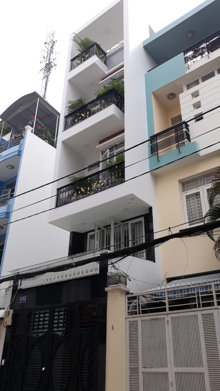 Bán nhà HXH 8m Lê Văn Huân, P13, Q. Tân Bình, gần Etown Cộng Hòa, 4x18m, trệt, 3 lầu, giá 10.7 tỷ