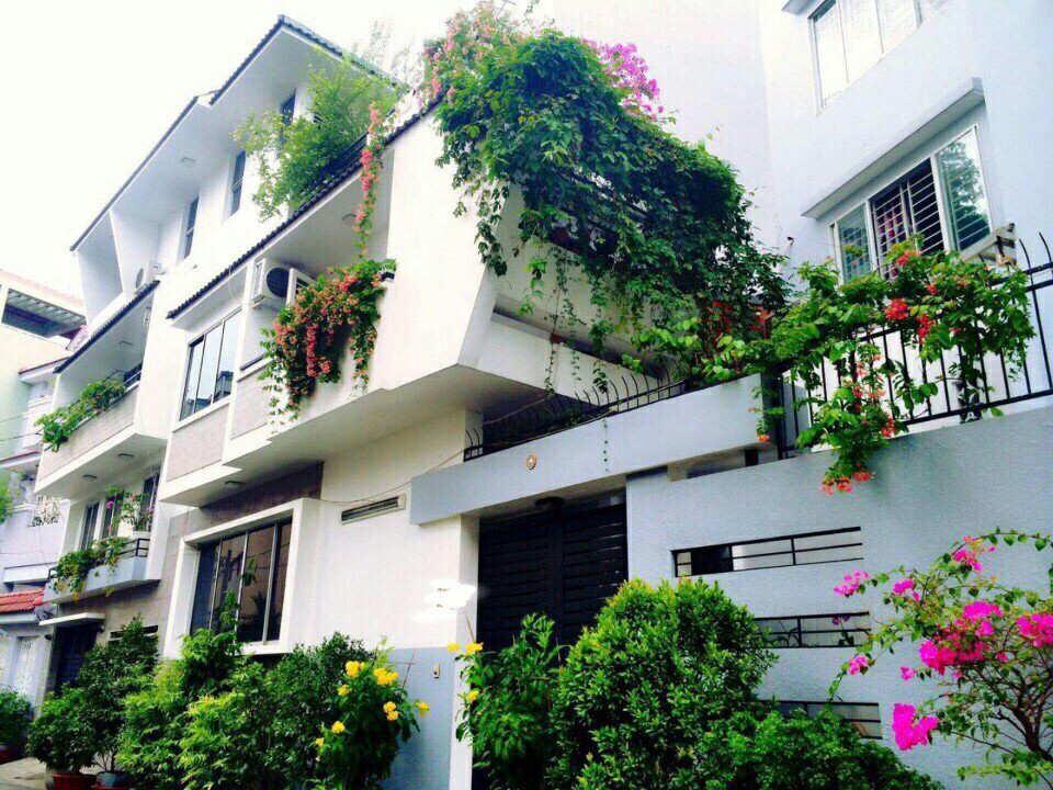 Nhà HXH 6m cực đẹp,  1 trệt, 01 lửng, 03 lầu, sân thượng, Nơ Trang Long, DT: 4x12.5m, khu Vip