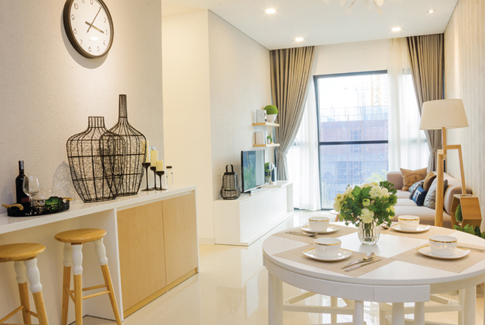 Bán gấp nhà MT hẻm 285 đường Cách Mạng Tháng 8, cách MT 30m, P. 12, Q. 10, DT: 4.7x19m, 4 lầu