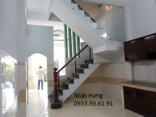 Cần tiền kinh doanh, tôi bán rẻ căn nhà 1 lầu 113m2, mặt tiền hẻm 5m, ngay KCN Vĩnh Lộc