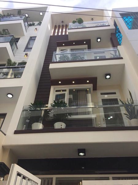 Nhà HOT mặt tiền hẻm Lý Thường Kiệt, Q10, 4.3x21m, 4 lầu nhà mới, giá chỉ gần 14 tỷ