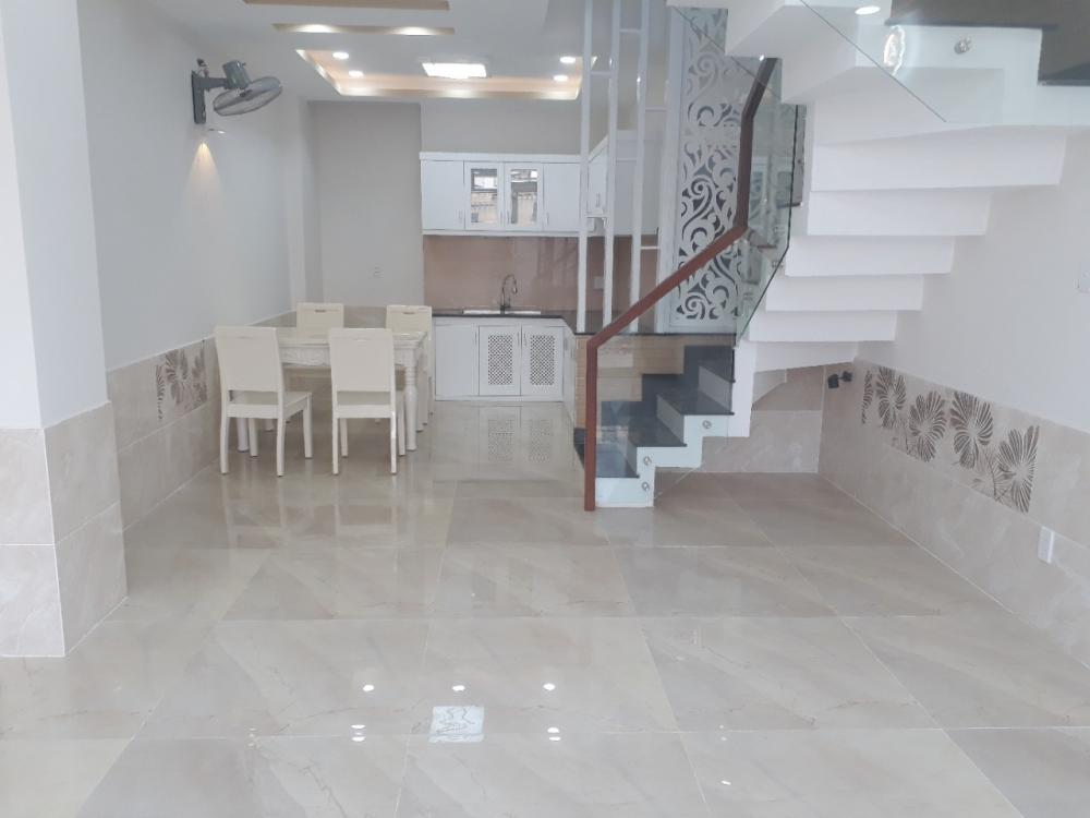 Nhà bán hẻm xe hơi CMT8, Quận 10, DT 6x18m, giá 9.5 tỷ, CHDV thu nhập 40tr/th