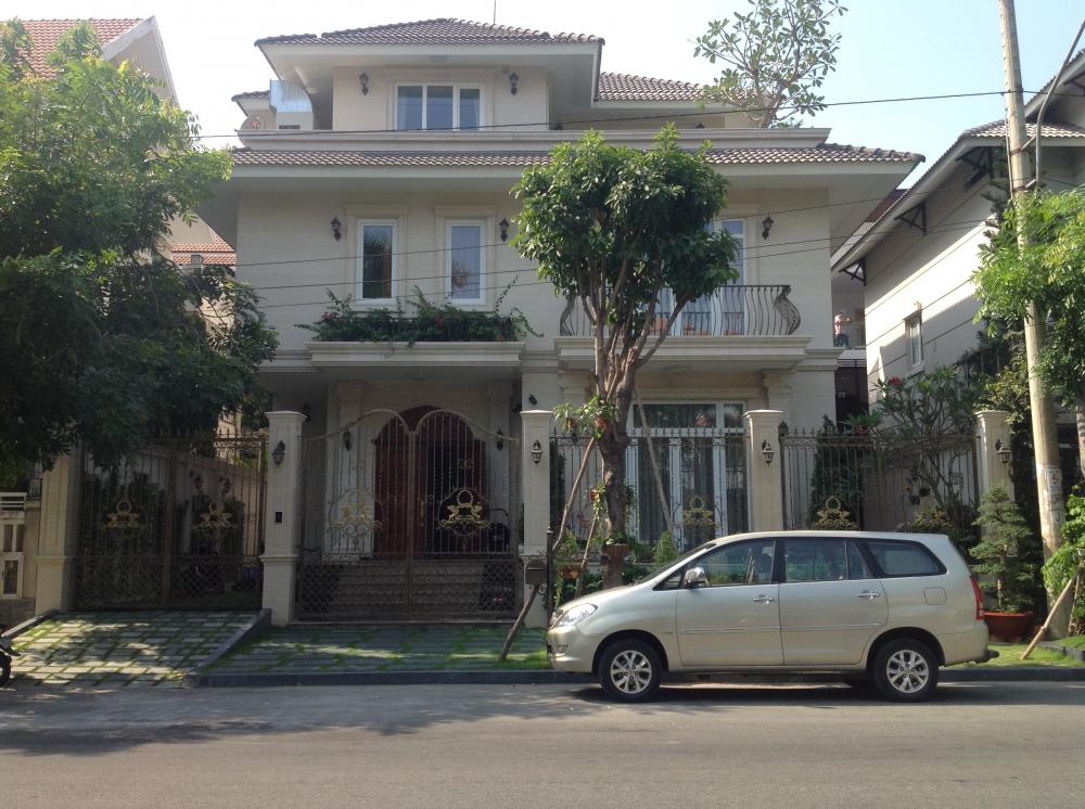 Bán biệt thự, villa khu Lam Sơn, Q. Bình Thạnh. DT: 14m x 29m nhà trệt 3 lầu, cực kỳ đẹp