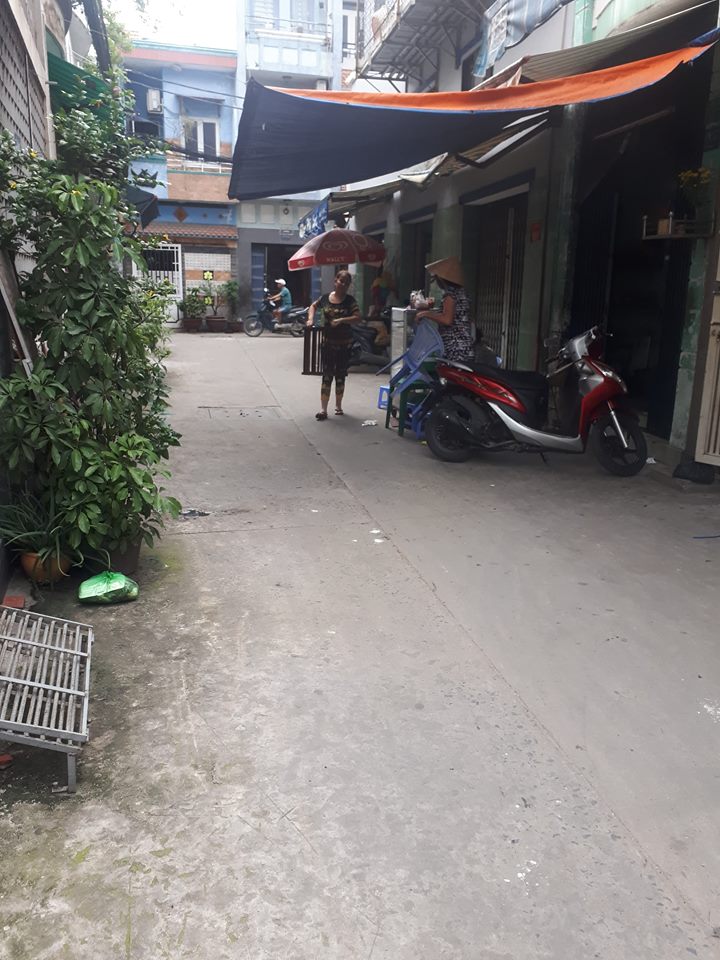 Nhà  HXT  Nguyễn Bá Tòng . P11. Quận tân bình. 5x20. 4 lầu. Giá. 6,7 Tỷ.