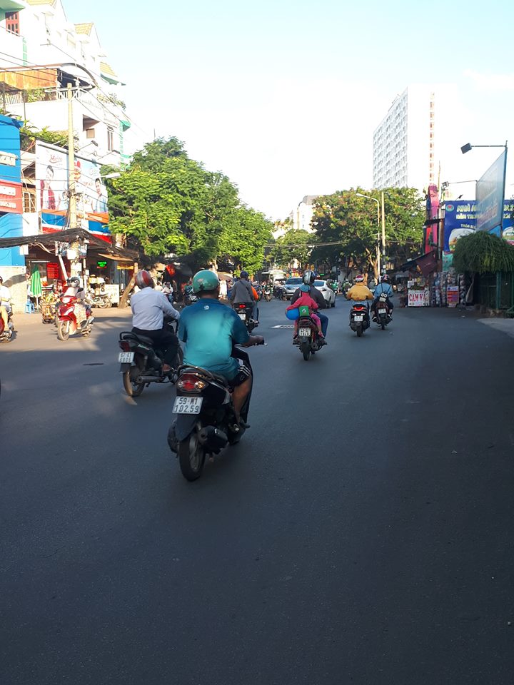 Nhà MT Âu Cơ P14 Quận tân bình. 3,55x28. Giá: 10 Tỷ TL