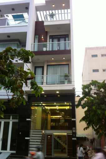 Bán tòa nhà building MT Nguyễn Thị Minh Khai, quận 1, DT 13x20,3m, 9 tầng 0937.82.67.68
