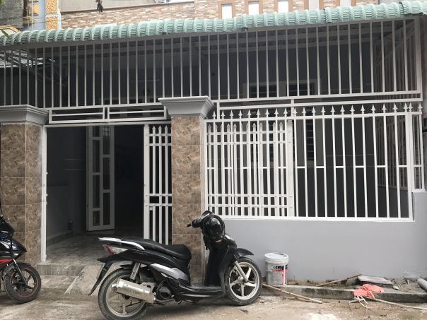 Bán gấp nhà Nguyễn Văn Nghi, DT: 4.3x19.5m, giá 6 tỷ
