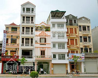 Bán gấp khách sạn Hoàng Dư Khương, P. 12, Quận 10, diện tích: 6m x 16.5m, 7 lầu. Giá 22.5 tỷ.