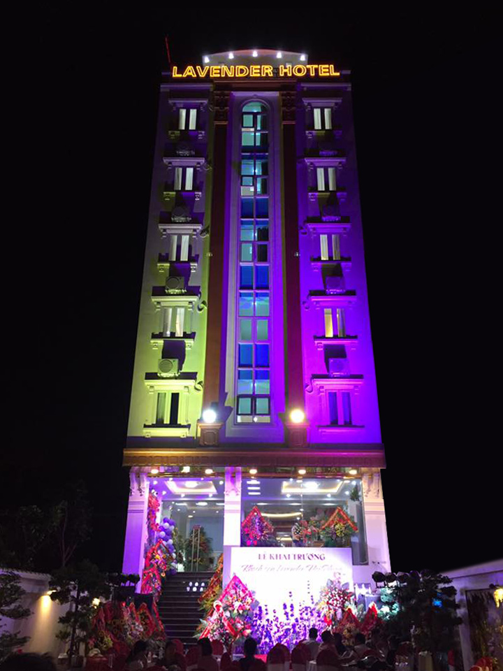 Bán khách sạn 2 sao MT Sân Bay Tân Sơn Nhất, Tân Bình, hầm 8 lầu, 32 phòng, khai thác 350 triệu/th.