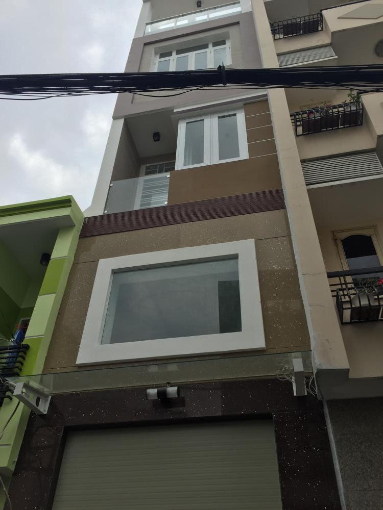 Bán khách sạn Ngô Quyền, Q10, DT: 5x18m, nhà 4 lầu, TN 56 tr/th, giá 12,5 tỷ