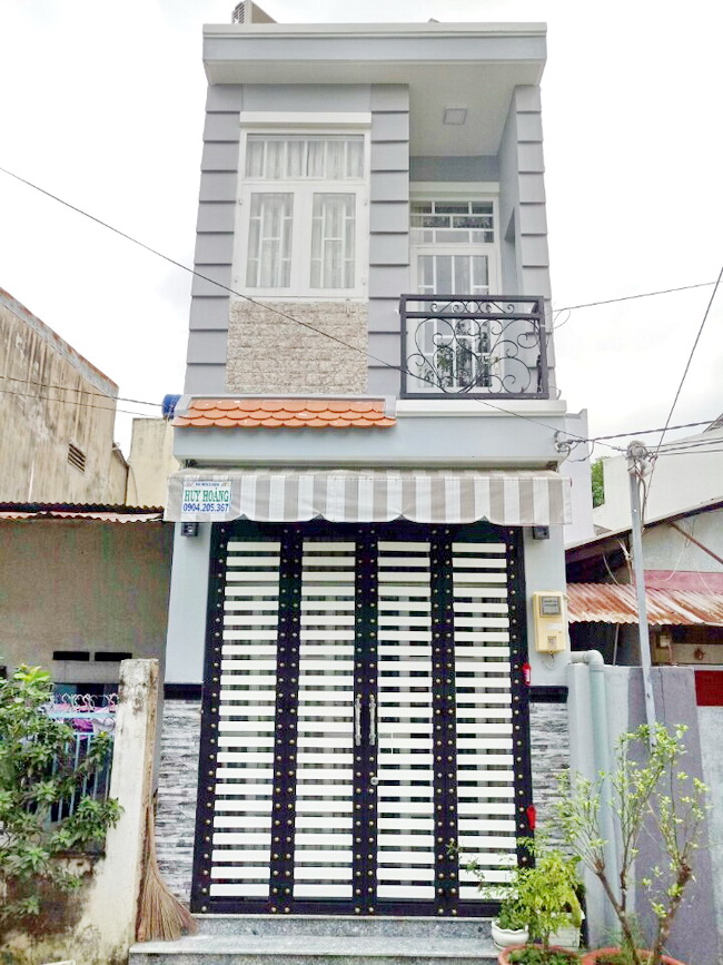 Bán nhà MT đường Đào Duy Từ, Q. 10. DT: 4.3 x 20m, 1 trệt, 1 lầu, giá 18,8 tỷ, LH: 0911709779