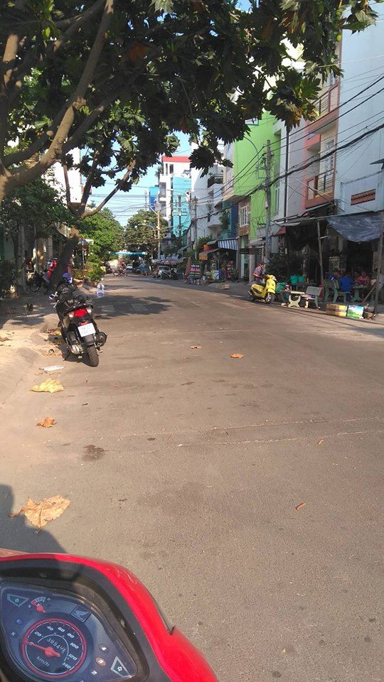 MTNB Lê Quốc Trinh. p.Phú Thọ Hòa. dt 3,5x19m. Cấp 4. Giá 5,1 tỷ