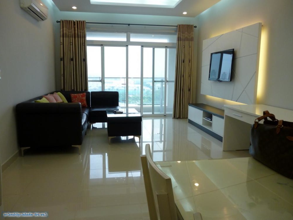 Cho thuê căn hộ Phú Hoàng Anh 2 phòng ,có máy lạnh ,giá 8,5tr/tháng .Lh 0909802822