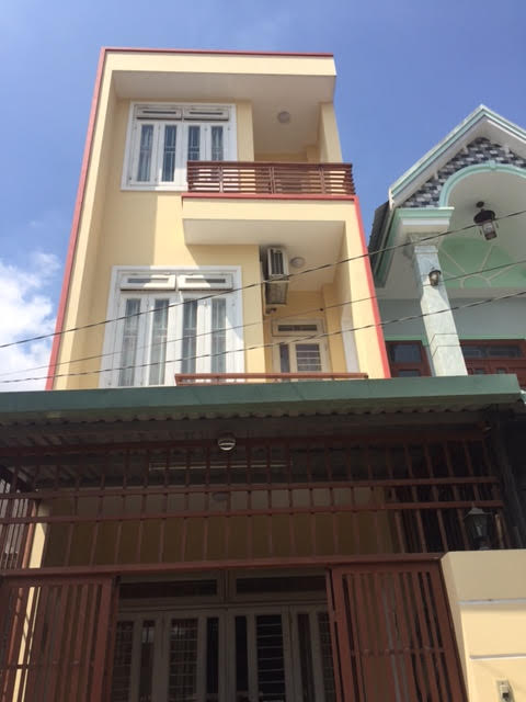 Nhà 2 MT Hẽm Trc và Sau Cách Mạng Tháng 8 P. 5 Quận Tân Bình 4,2x10(74m2), 1t 1l 1st  Giá: 5,8 Tỷ