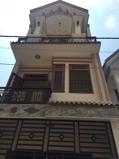 Cần tiền bán gấp nhà hẻm 6m đường Nguyễn Trãi quận 5 (4x11m) 2 tầng khu kinh doanh 