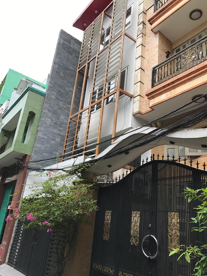 Nhà rẻ !!! Cần bán gấp nhà 80 đường Nguyễn Trãi, DT: 4.3x18m, giá chỉ 11.5 tỷ TL  
