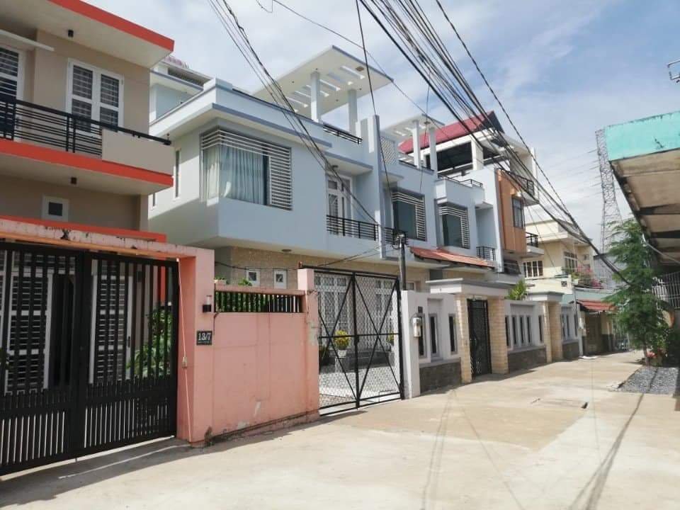 Chính chủ cần bán nhanh căn nhà phố hẻm 160 Nguyễn Văn Quỳ, phường Phú Thuận, Quận 7