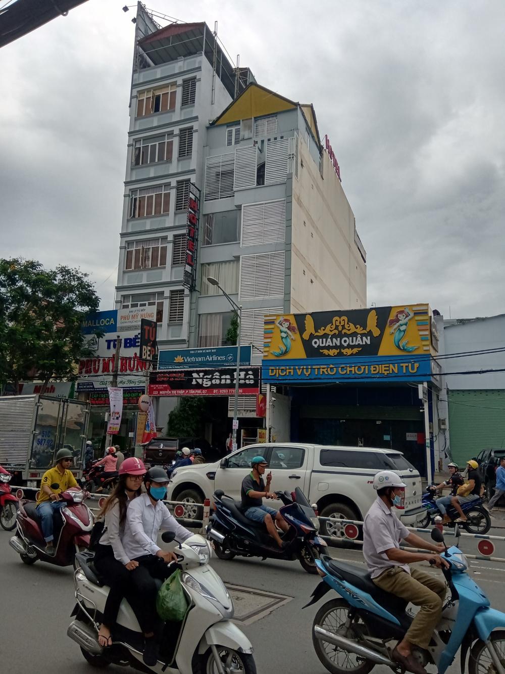 Bán nhà mặt tiền Nguyễn Thị Thập, Q7, DT 6*32m, trệt + lầu. Giá bán 34 tỷ