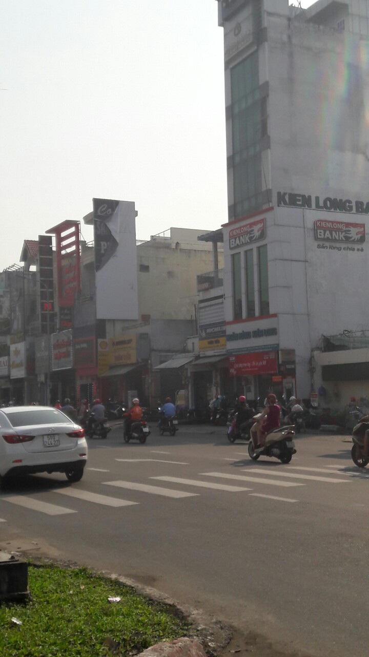 Bán nhà MT đường Hoàng Văn Thụ, Tân Bình. DT 4.2x35m nở hậu, trệt lửng 1 lầu