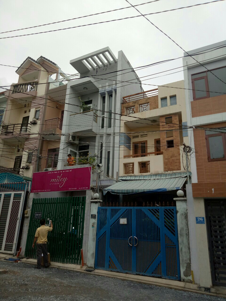 Bán nhà HXH đường Lam Sơn, P2, Tân Bình, DT: 5.6m x 18.5m, 1 lầu. Giá 10.8 tỷ,