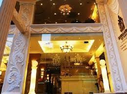Bán khách sạn mặt tiền đường Thủ Khoa Huân, chợ Bến Thành, Quận 1, hầm lửng 7 lầu. Chỉ 63 tỷ