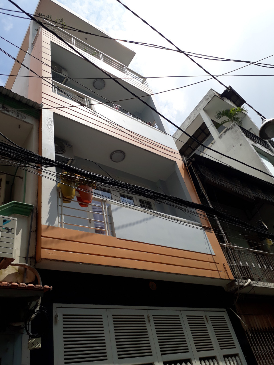 Chính chủ bán nhà mới đẹp đường Lê Văn Sỹ, P12, Q3, giá chỉ 10.5 tỷ, TL