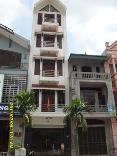 Bán tòa nhà khách sạn Hầm, 7 lầu MT đường Lê Thị Riêng, P.Bến Thành,Q1