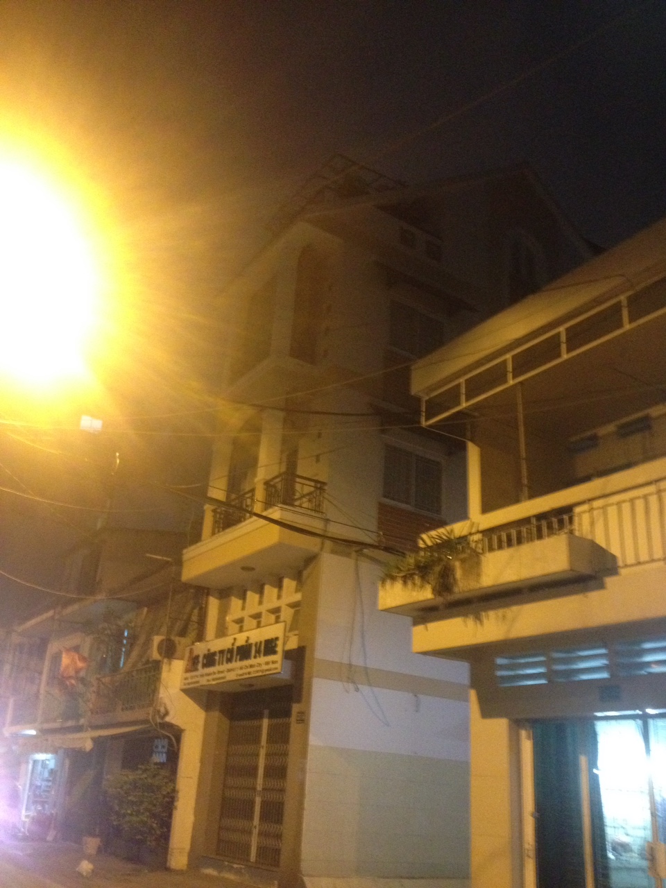 Chính chủ bán gấp nhà mặt tiền đường Lê Quang Định, P1, quận Bình Thạnh. DT 9x23m, giá 19tỷ liên hệ 0928005130