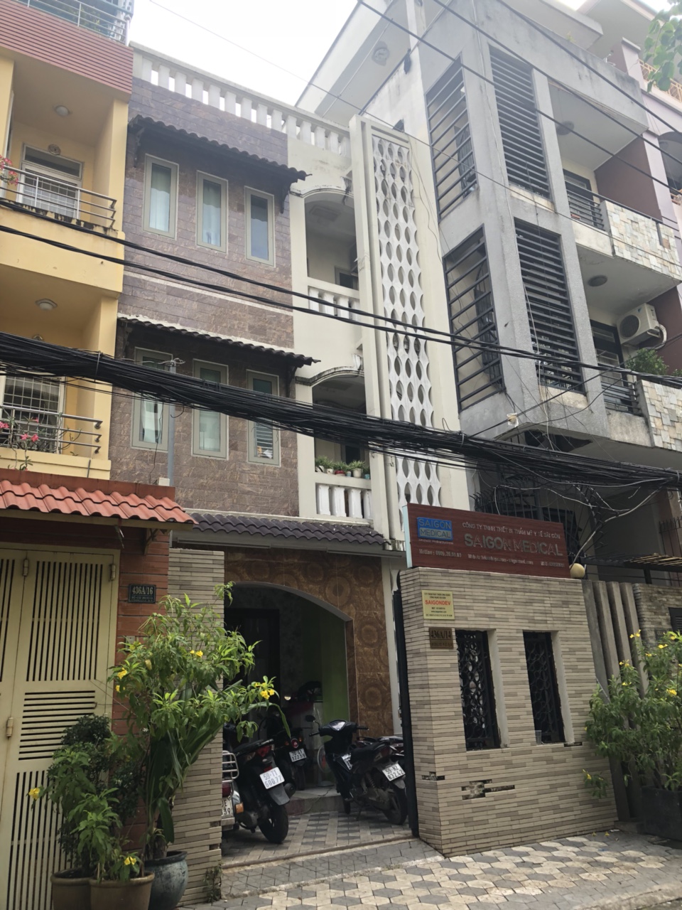 Kẹt tiền bán gấp nhà MT cư xá Nguyễn Trung Trực phường  12 quận 10. DT 5 x 16m, giá 15.2 tỷ