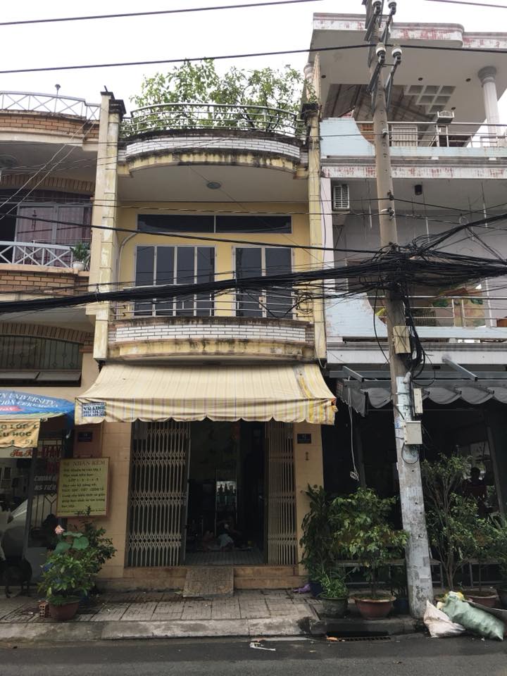 Nhà mặt tiền kinh doanh sầm uất 92 Nguyễn Xuân Khoát, Tân Phú, 4x13m, 2 tấm, 7ty7