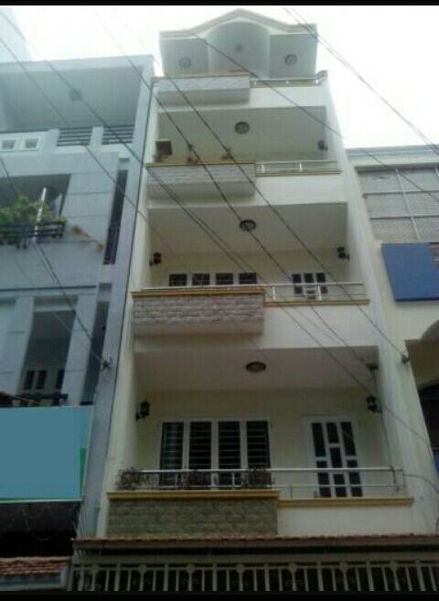 Gia chủ định cư cần bán nhà MT đường Trần Phú, P4, Q5. DT: 4mx21m