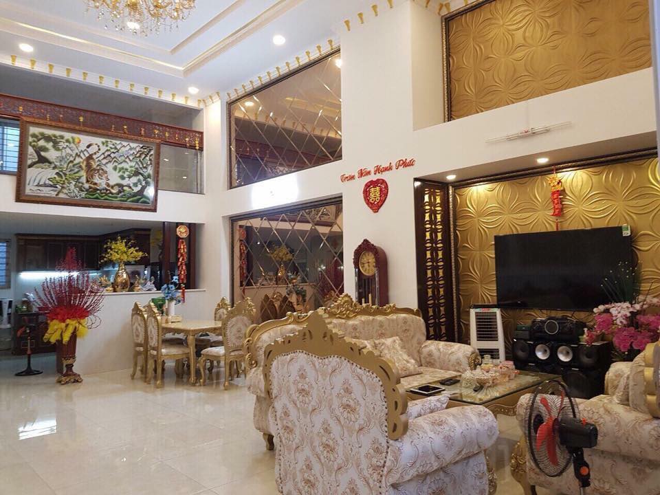 Bán nhà cực kỳ đẹp, nhiều phòng ngủ, mặt tiền khu Phan Xích Long
